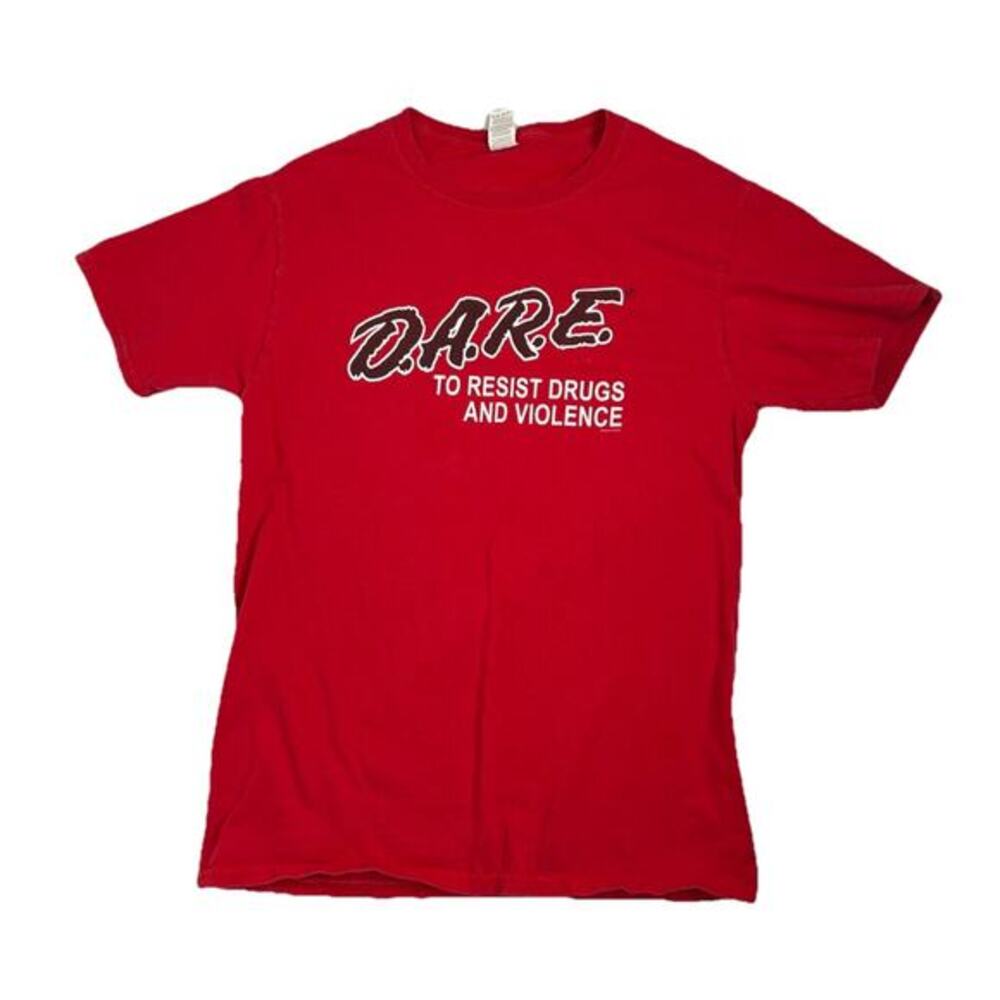 Vintage Dare Shirt Red Resist Drugs Fruit of the Loom Silver Y2K 90s Size Small - Picture 1 of 12